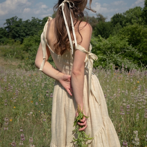 ISO Of Her Own Kind Mirabelle Dress in Wild Silk - Picture 4 of 5